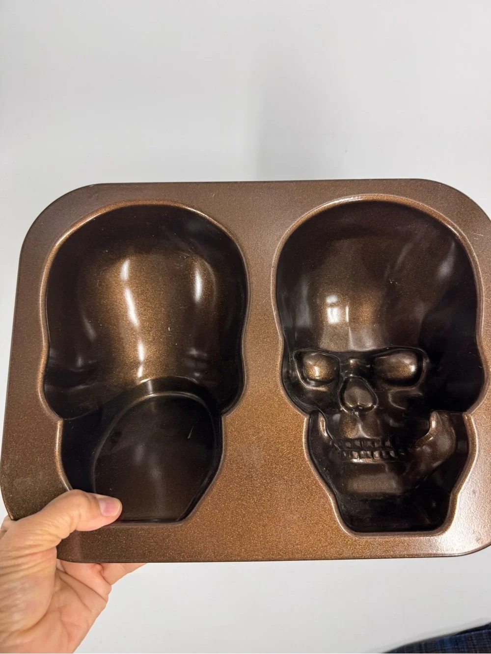 New Nordic Ware skull cake pan Haunted